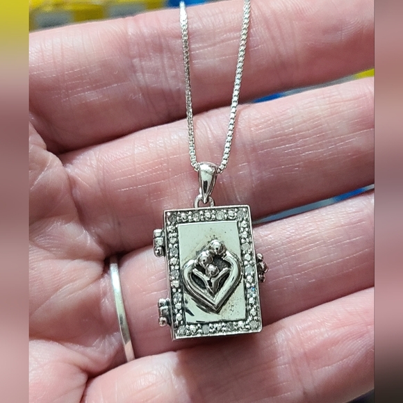 Vintage 925 real diamonds box couple & child necklace 80's photo Locket chain - Picture 1 of 16